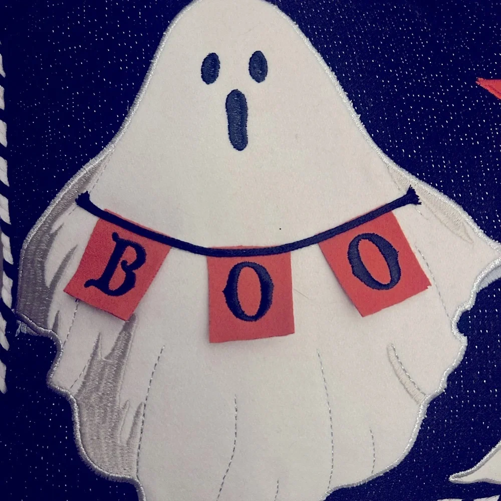 ••NWT LG Halloween Accent Pillow Ghosts Pumpkins 🎃 Black White Removable Cover